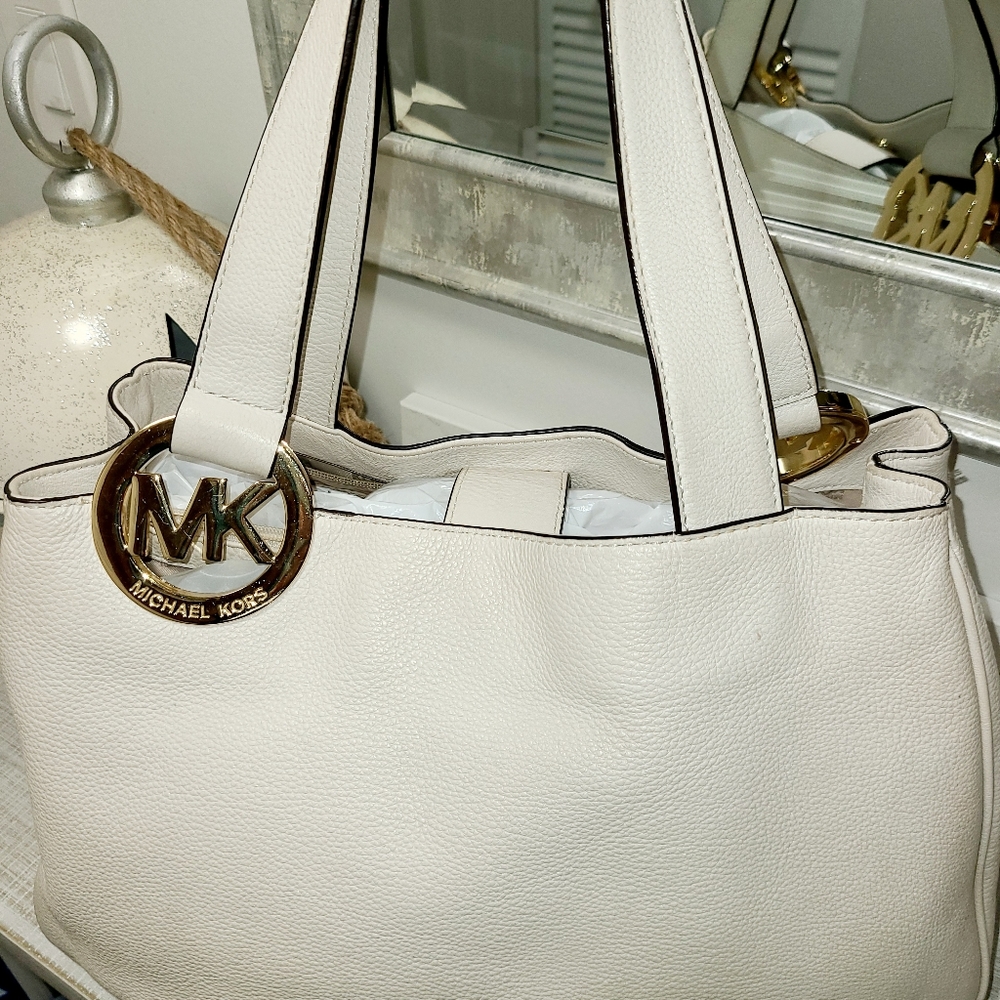 Handbag - image 1